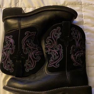 Black Ariat boots